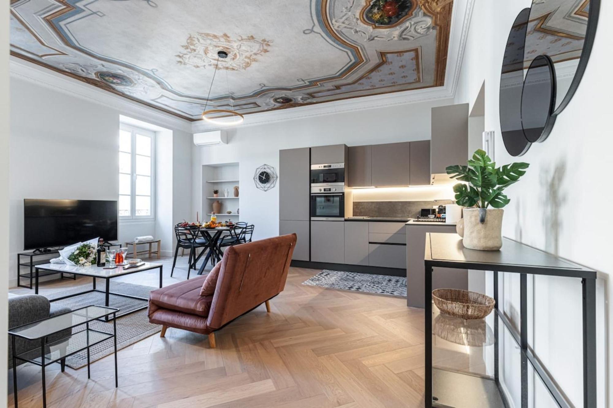 Philibert - Traditional Apart With Historical Fresco Nice Exterior photo